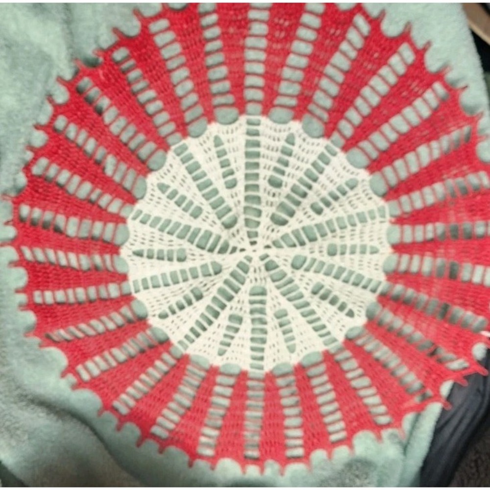 Vintage Red And White Doily Round 14" Sunburst Pattern Vintage Crochet Cottageco